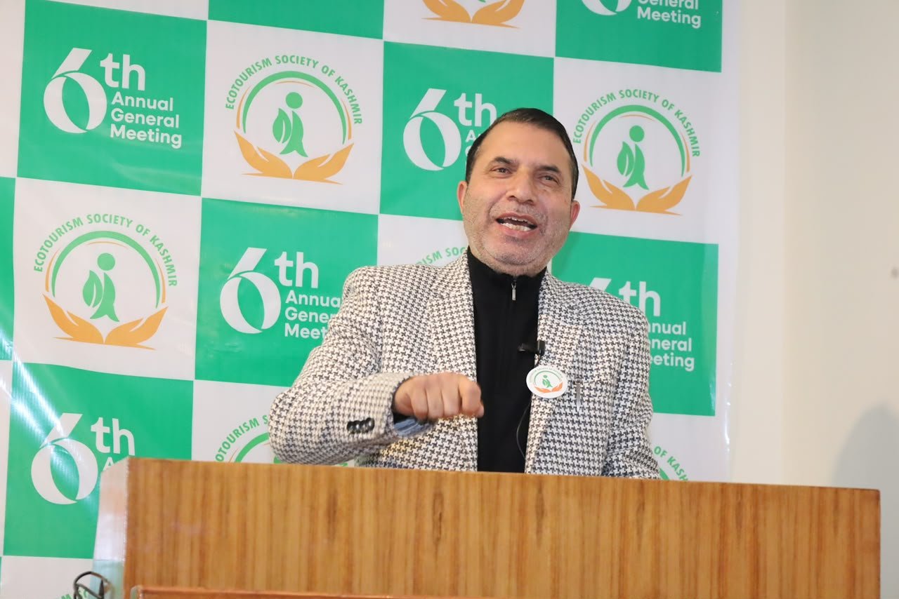 Member speaking at the 6th AGM